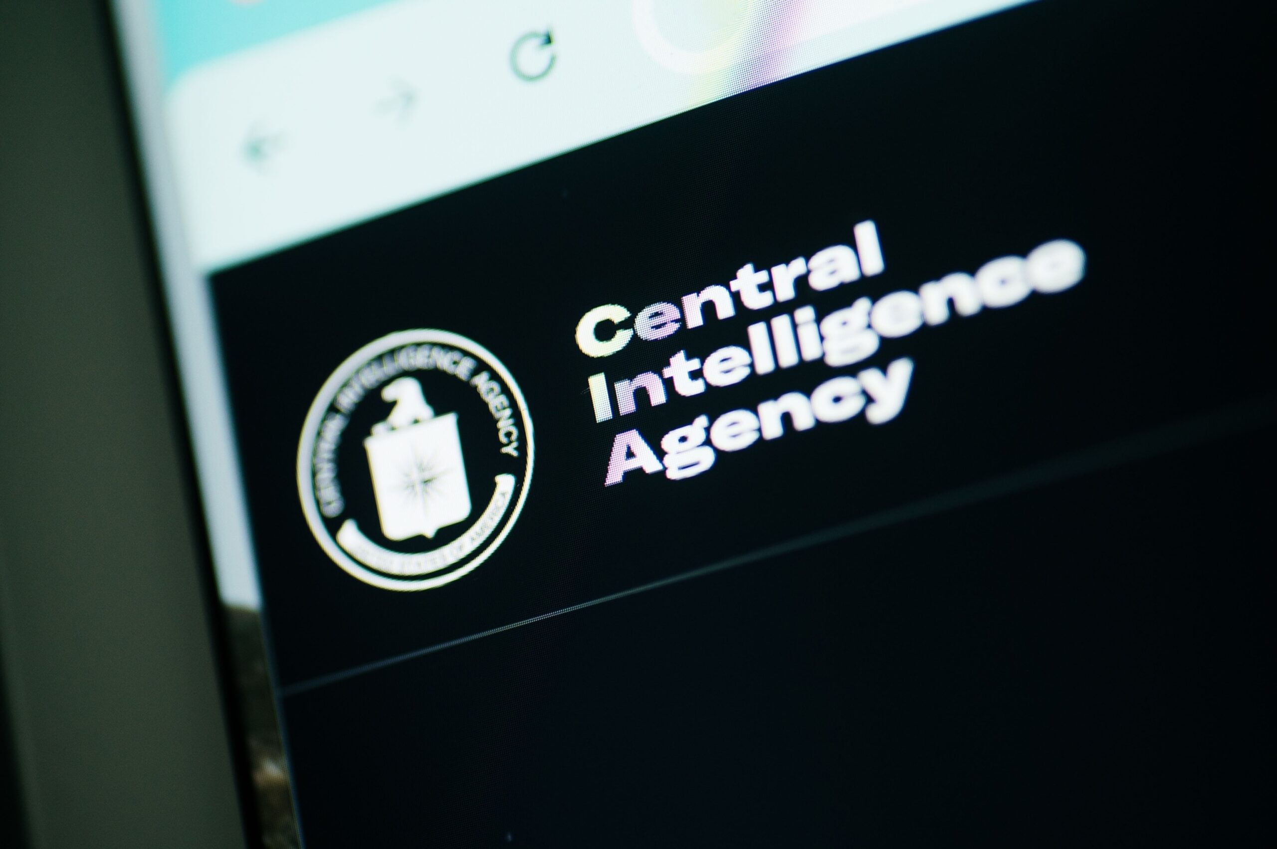 CIA officer accused of defrauding gov’t had $40M in gold bars in home: Feds