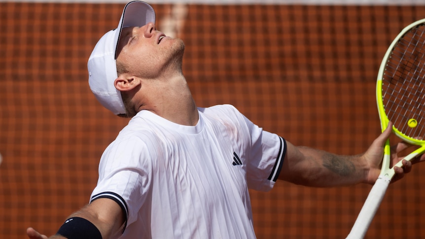 'My fault to hire him': Spaniard's coach quits mid-French Open via text