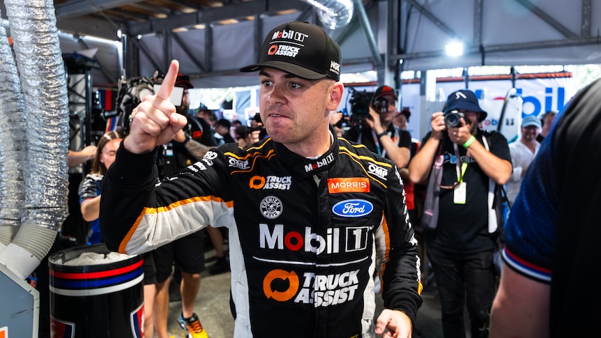 Supercars ref sorry for calling driver 'a grub' over controversial crash