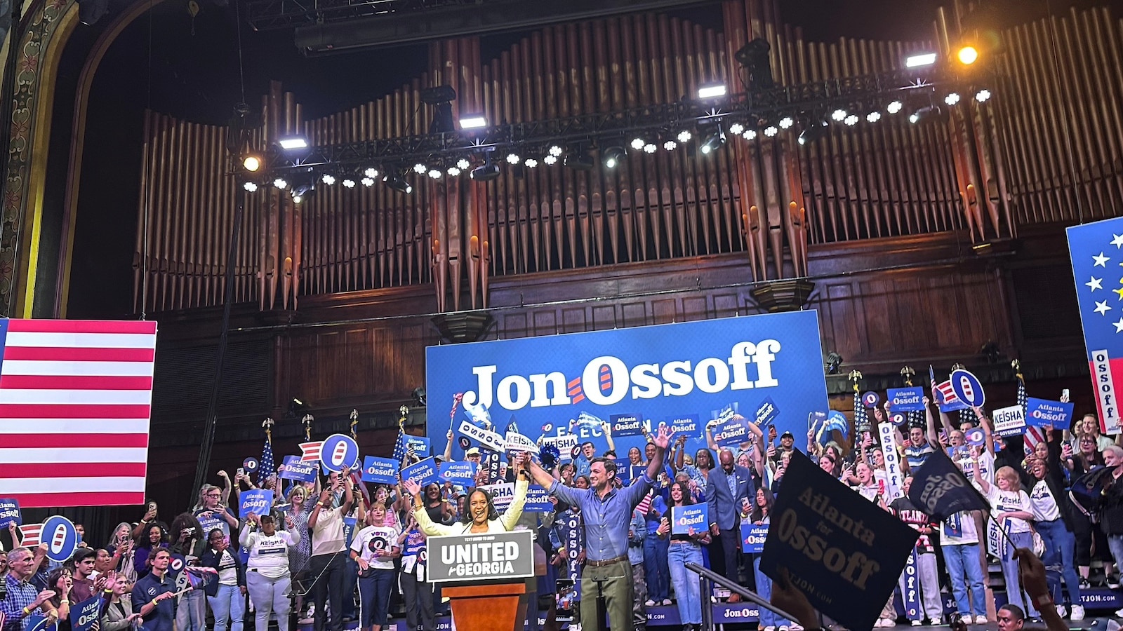 Jon Ossoff and Keisha Lance Bottoms show off head start in Georgia as Republicans battle in runoff