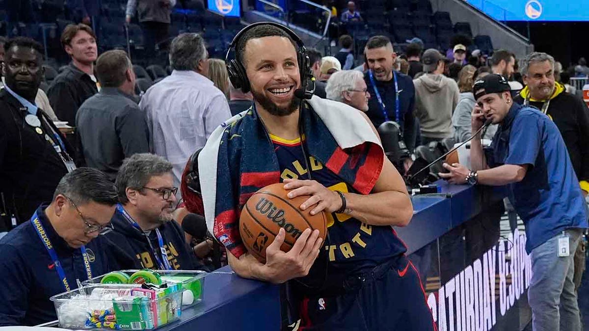 Steph Curry signs 10-year deal with Chinese brand Li-Ning, raising questions about NBA's ties to China