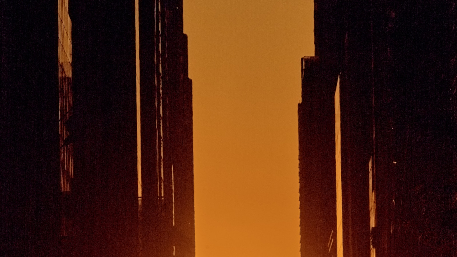 What to know about Manhattanhenge, NYC’s sunset spectacle